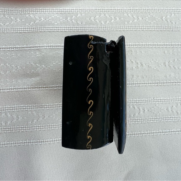 Vintage lacquered Russian PALEKH hand painted trinket box w/signature - Picture 4 of 7